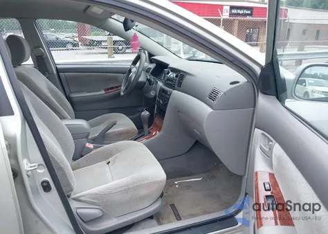 2004 Toyota Corolla Le z USA, uszkodzony, nr VIN 1NXBR32E74Z292085